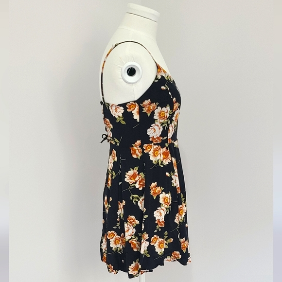 Forever 21 Floral Mini Dress with Lace Back - Women's Small - Picture 2 of 5